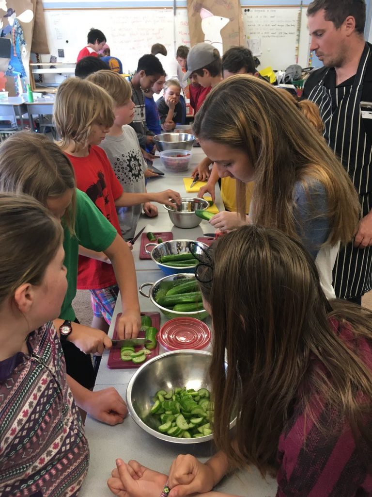Cultivating Cooks at Woodroffe Avenue Public School